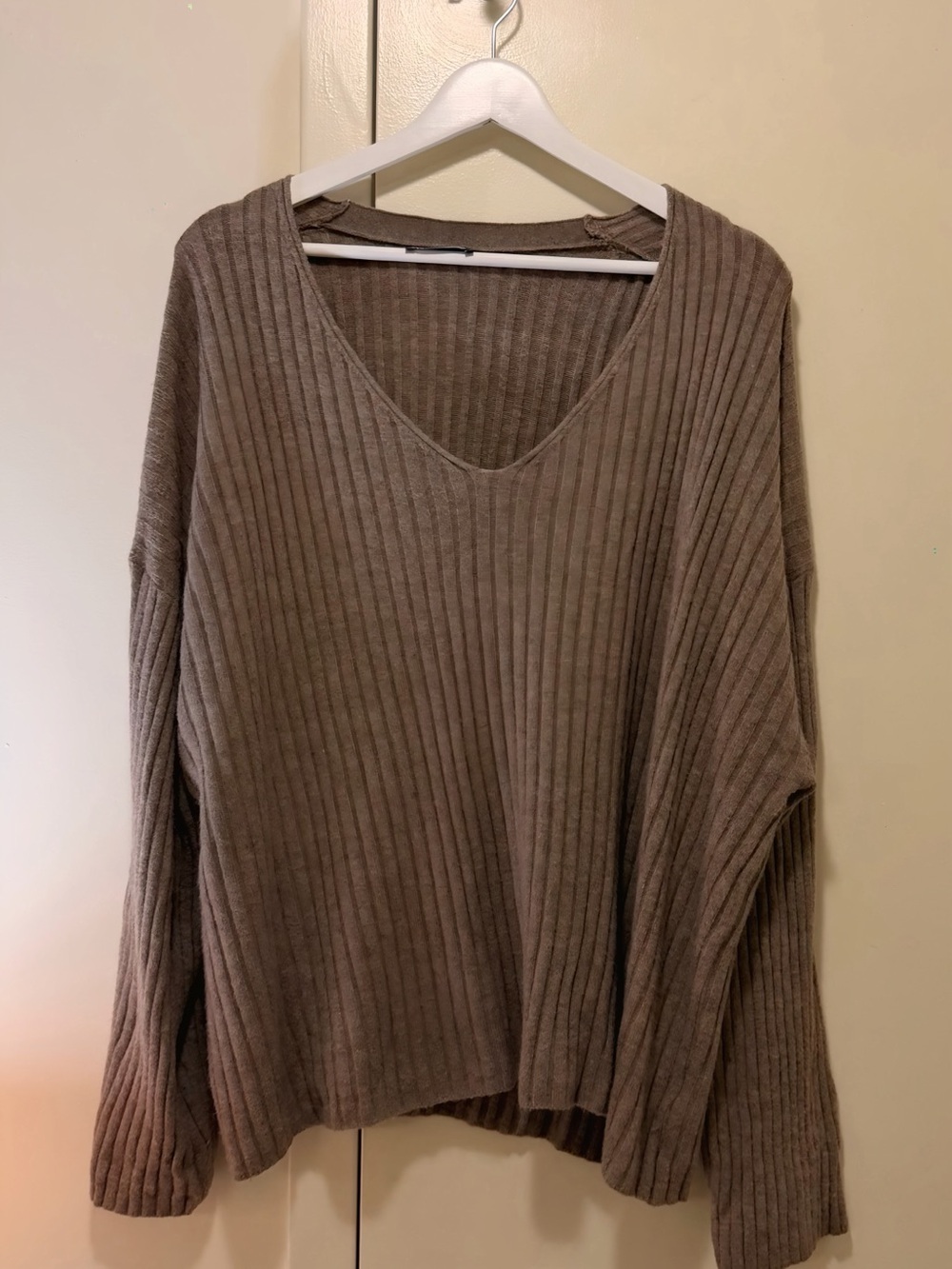 GAP Brown Oversized Ribbed V-Neck Knit Sweater